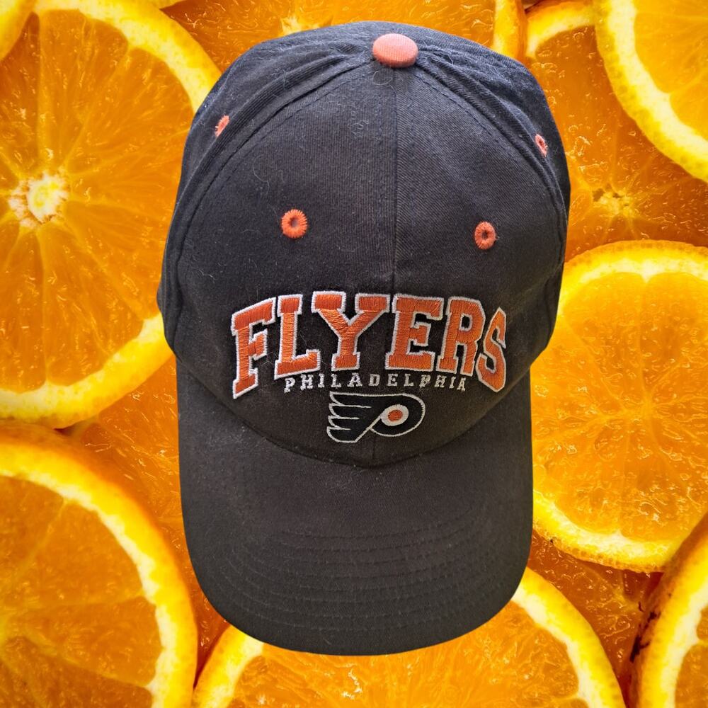 Philadelphia Flyers NHL Hook‎ and Loop Adjustable Hat Cap